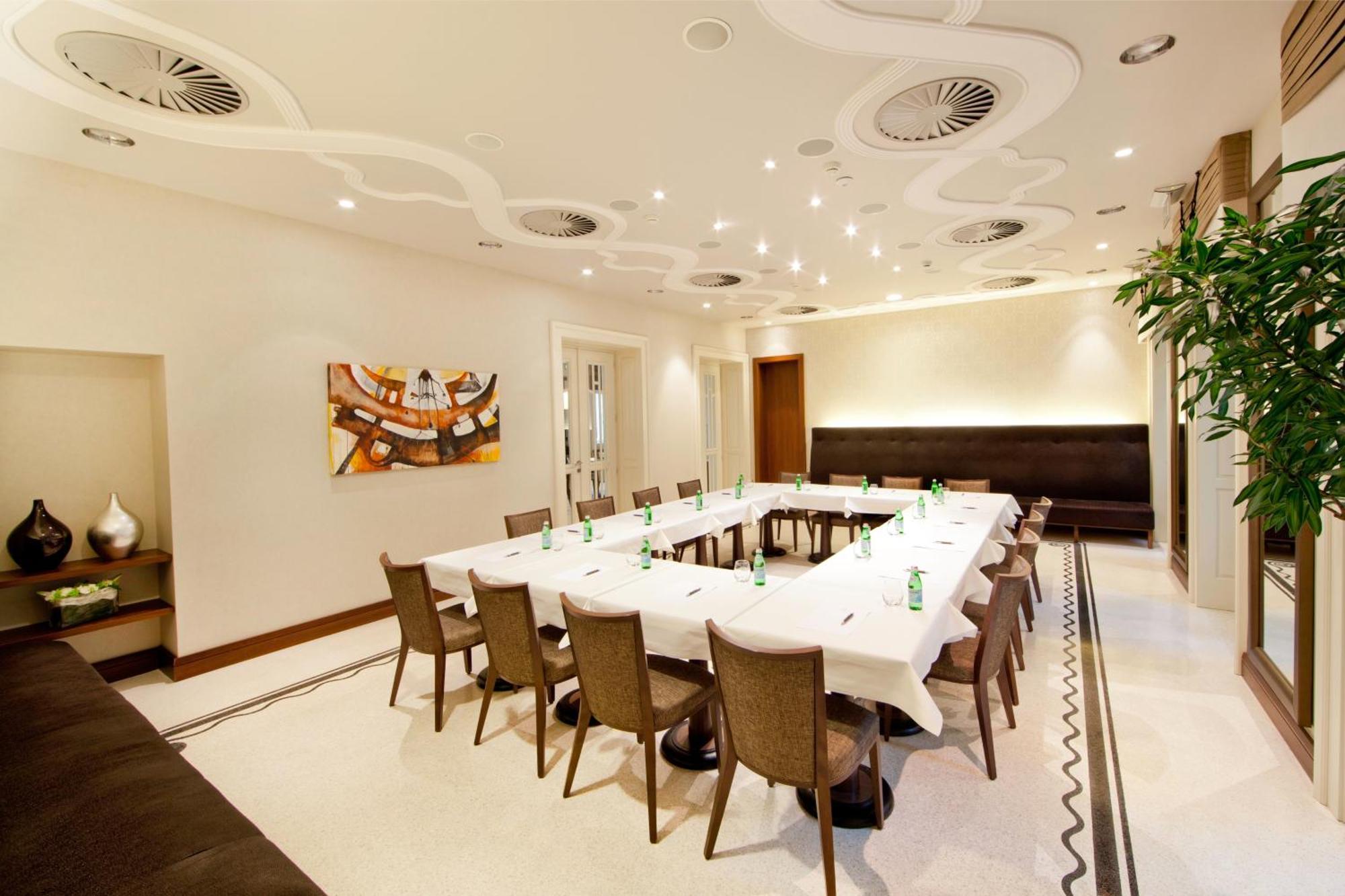 Roset Hotel & Residence 브라티슬라바 외부 사진