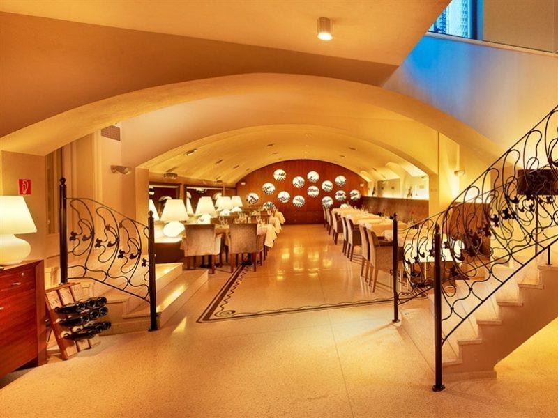 Roset Hotel & Residence 브라티슬라바 외부 사진