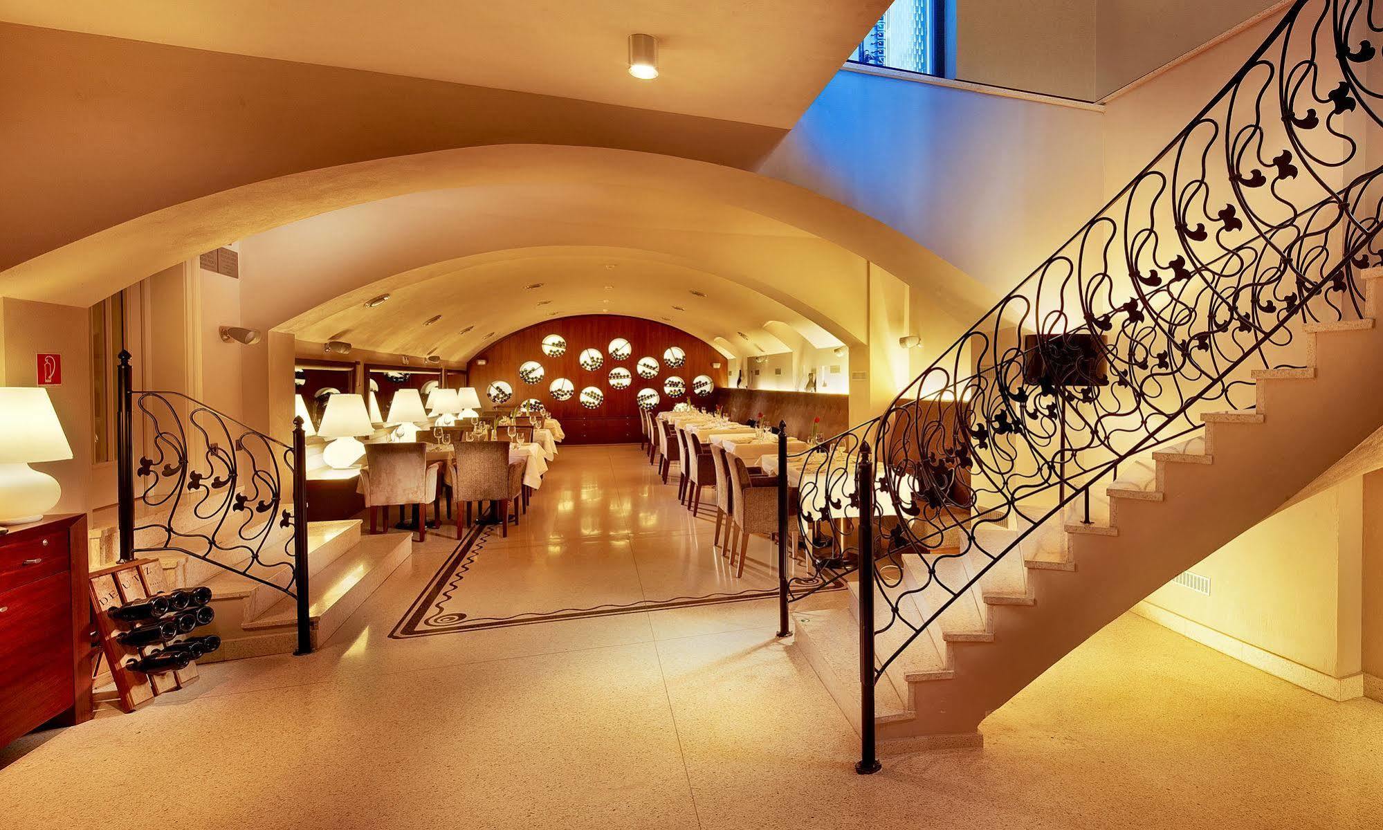 Roset Hotel & Residence 브라티슬라바 외부 사진