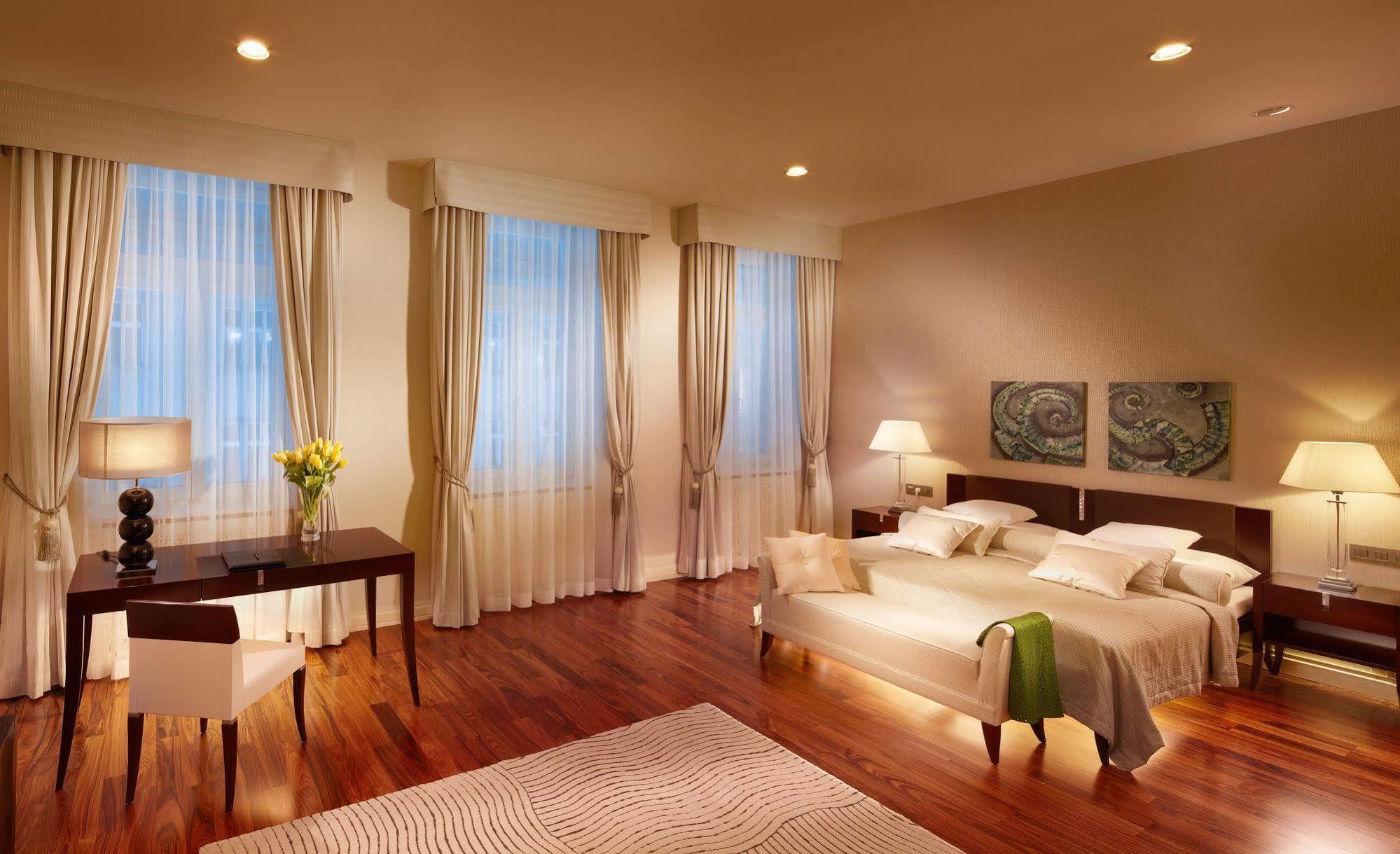 Roset Hotel & Residence 브라티슬라바 객실 사진